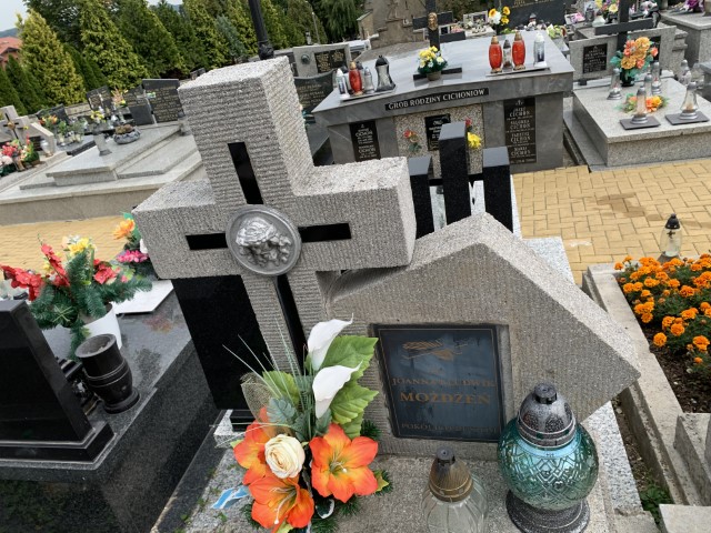 Elżbieta Możdżeń 1935 Myślenice - Grobonet - Wyszukiwarka osób pochowanych