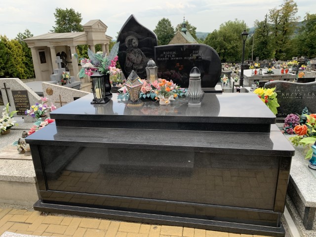 Grób Rozalia Zych