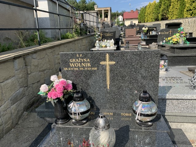 Grażyna Wolnik 1941 Myślenice - Grobonet - Wyszukiwarka osób pochowanych